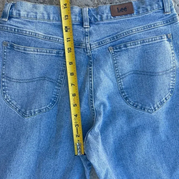 Lee Relaxed Bootcut at the waist light blue Flared Jeans. Size 12S - Picture 4 of 14